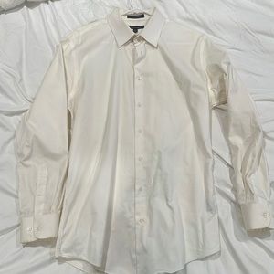 White dress shirt (trim fit)